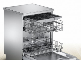 Bosch SMS46FI01E FRISTÅENDE hos Hallbacks.se