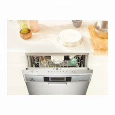 Electrolux ESI8550ROX hos Hallbacks.se